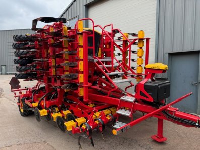 Vaderstad Rapid A 600S 6 Metre drill