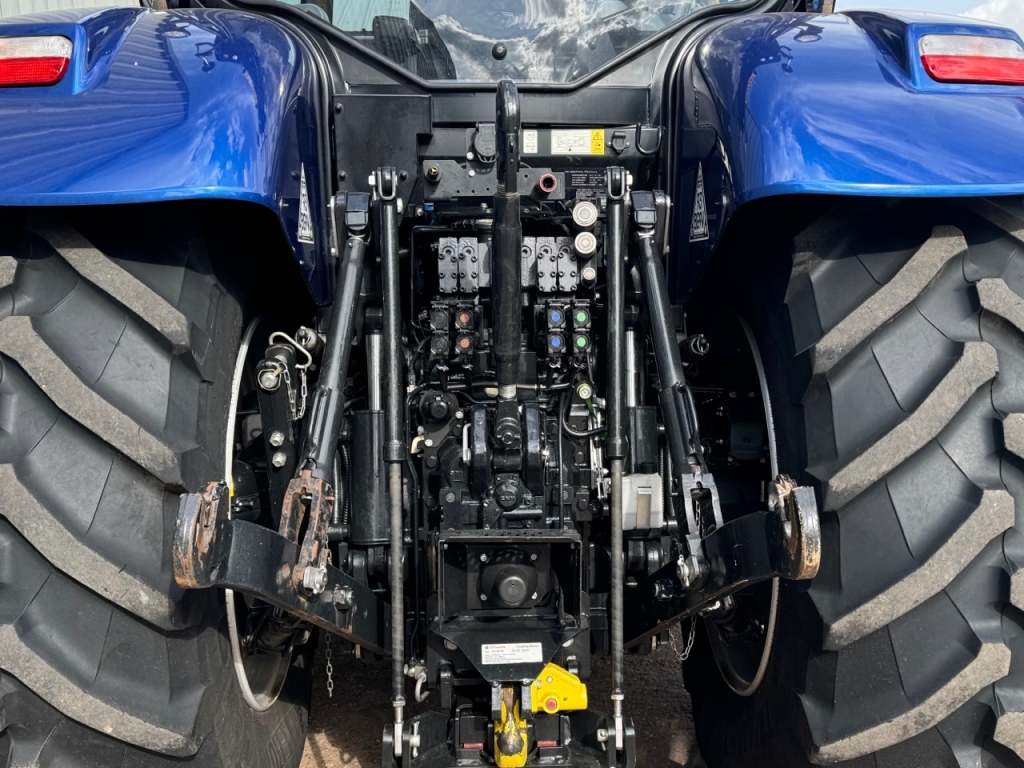 New Holland T7.270