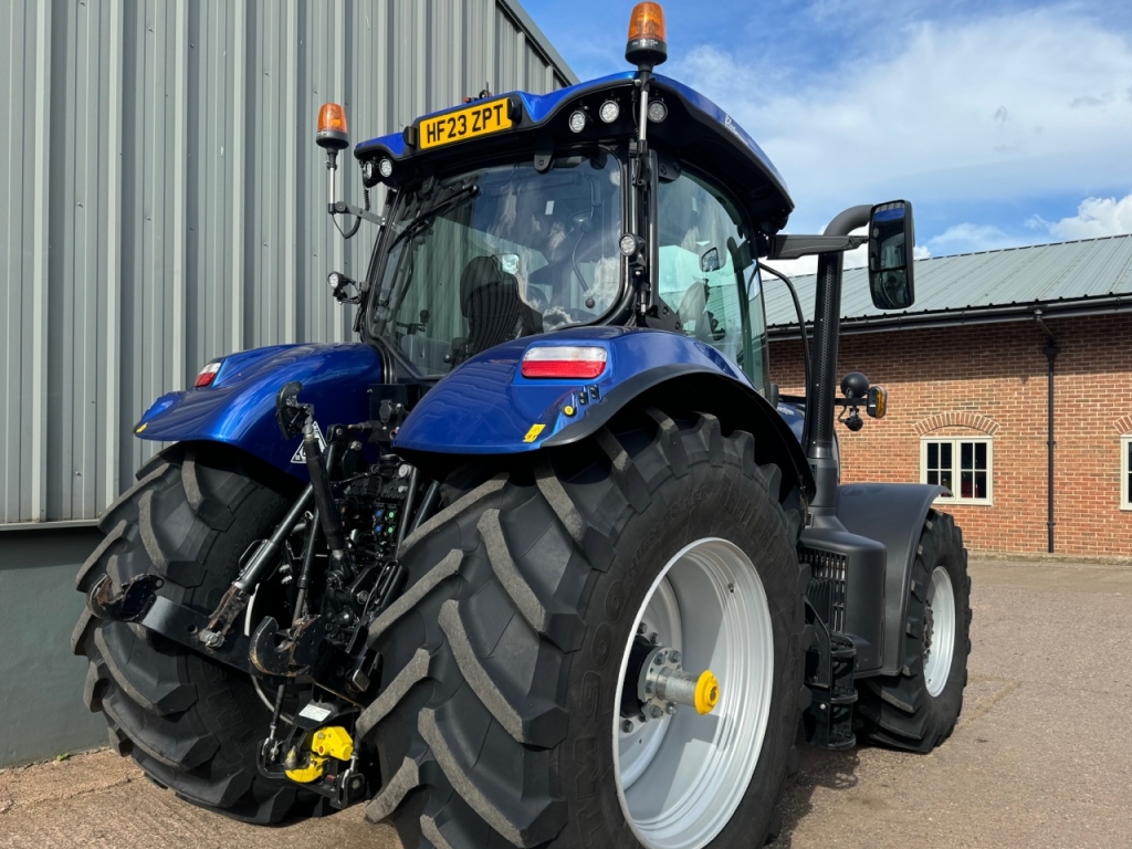 New Holland T7.270