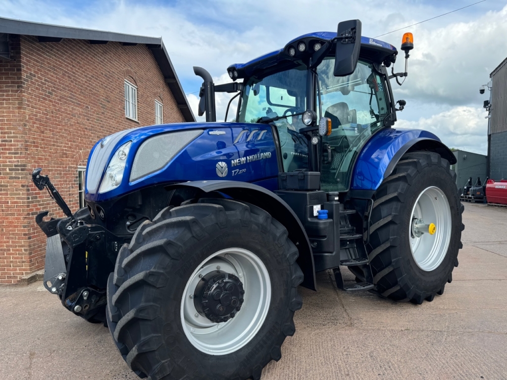 New Holland T7.270