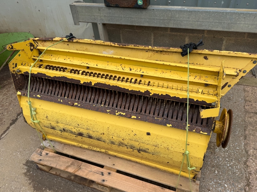 New Holland 8040