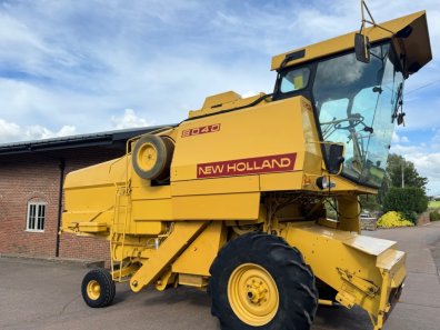 New Holland 8040