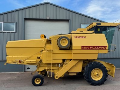 New Holland 8040