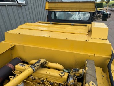 New Holland 8040