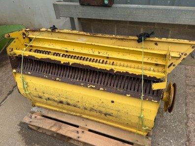 New Holland 8040
