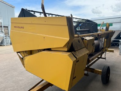 New Holland 8040