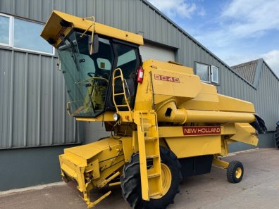 New Holland 8040