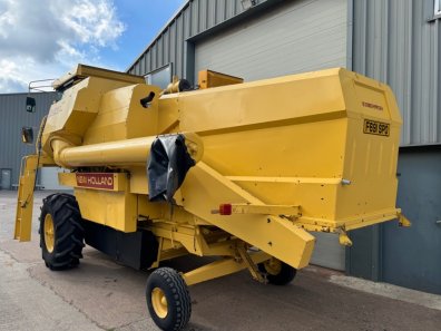 New Holland 8040
