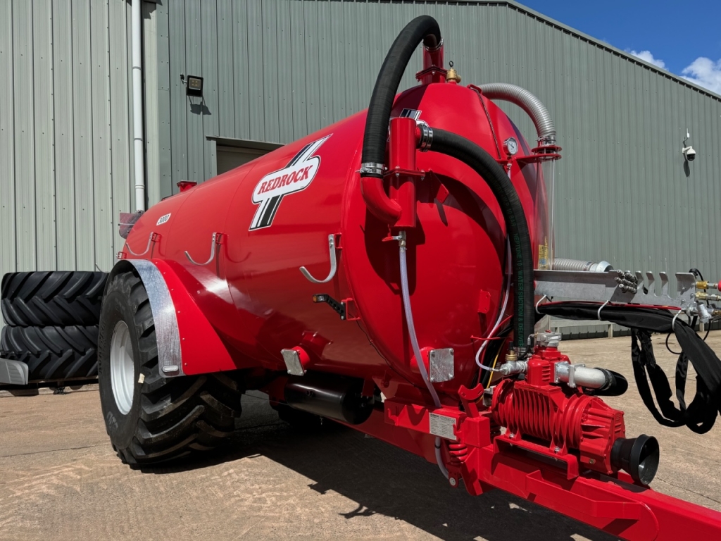 Redrock 3000 Gallon tanker