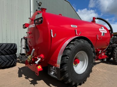 Redrock 3000 Gallon tanker