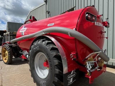 Redrock 3000 Gallon tanker