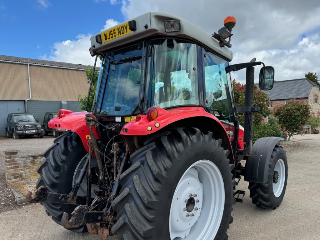 Massey Ferguson 5455