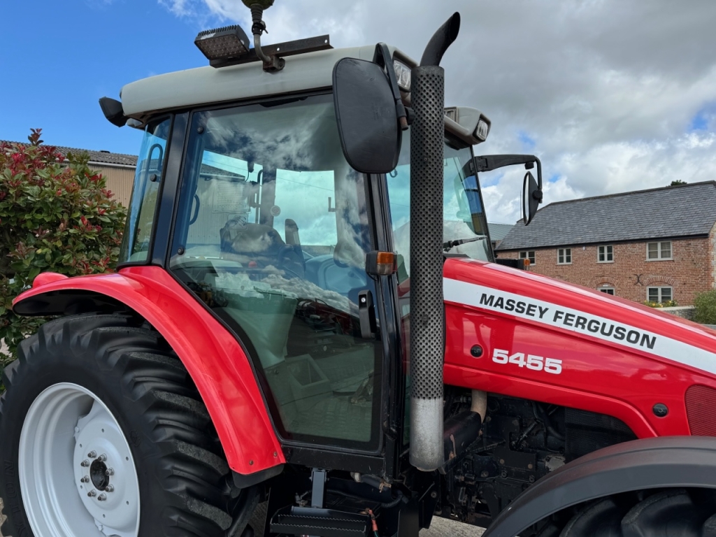 Massey Ferguson 5455