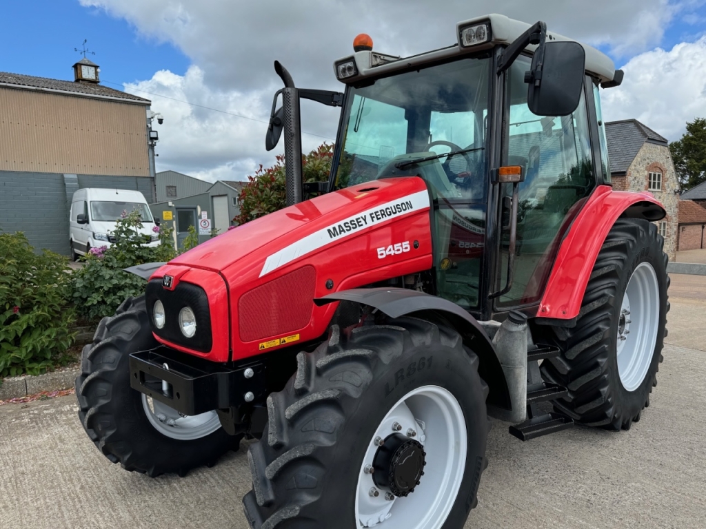 Massey Ferguson 5455