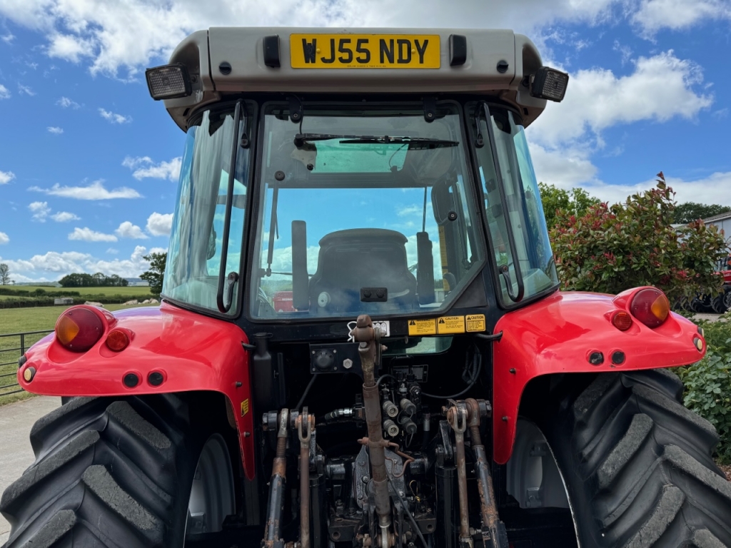 Massey Ferguson 5455