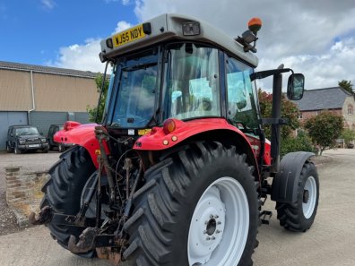 Massey Ferguson 5455