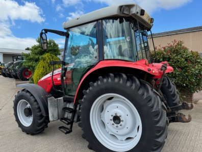 Massey Ferguson 5455