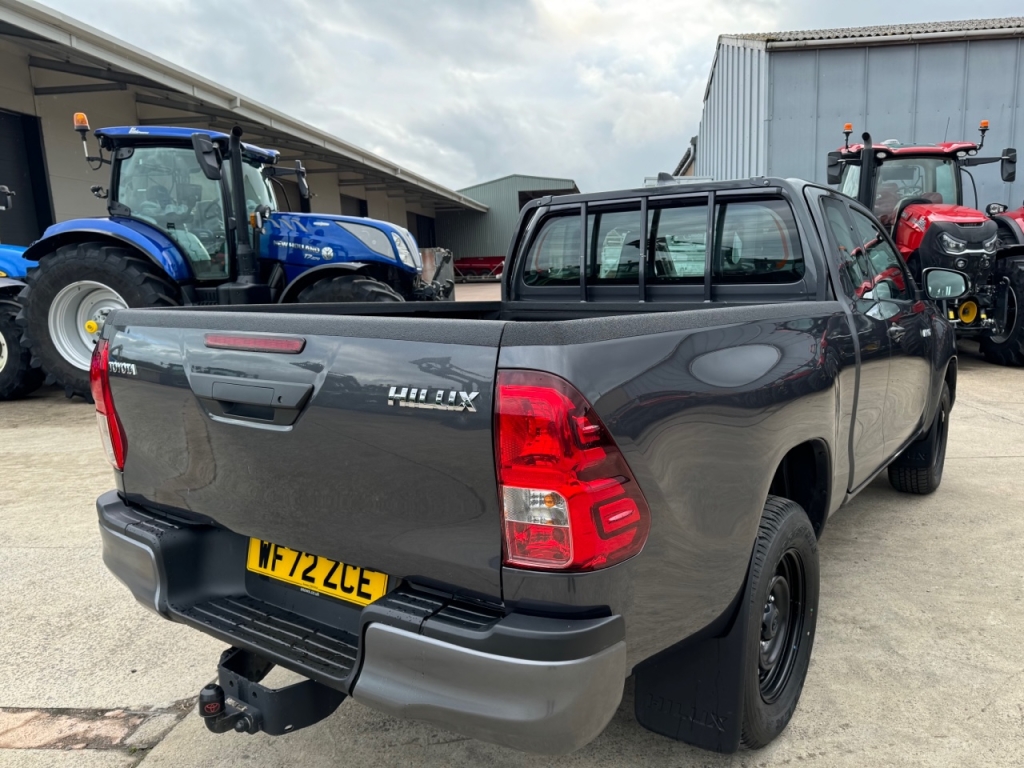 Toyota Hi-Lux Extra cab 2.4 Diesel