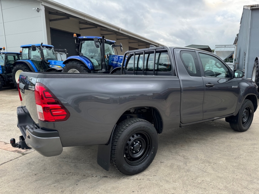 Toyota Hi-Lux Extra cab 2.4 Diesel