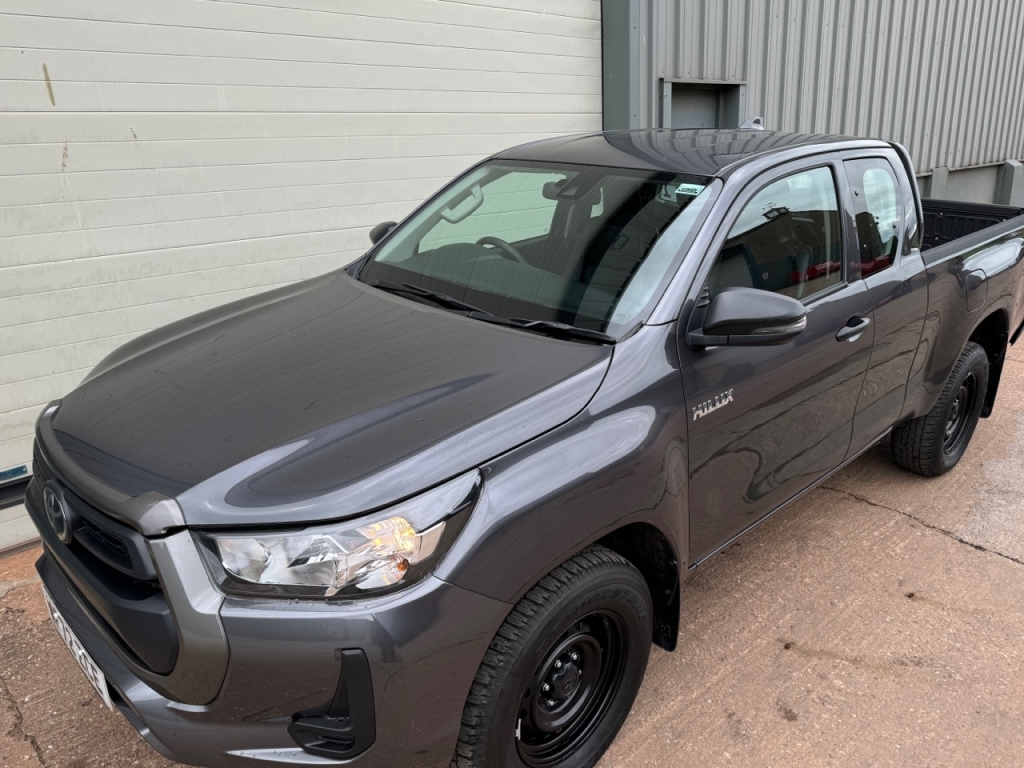 Toyota Hi-Lux Extra cab 2.4 Diesel
