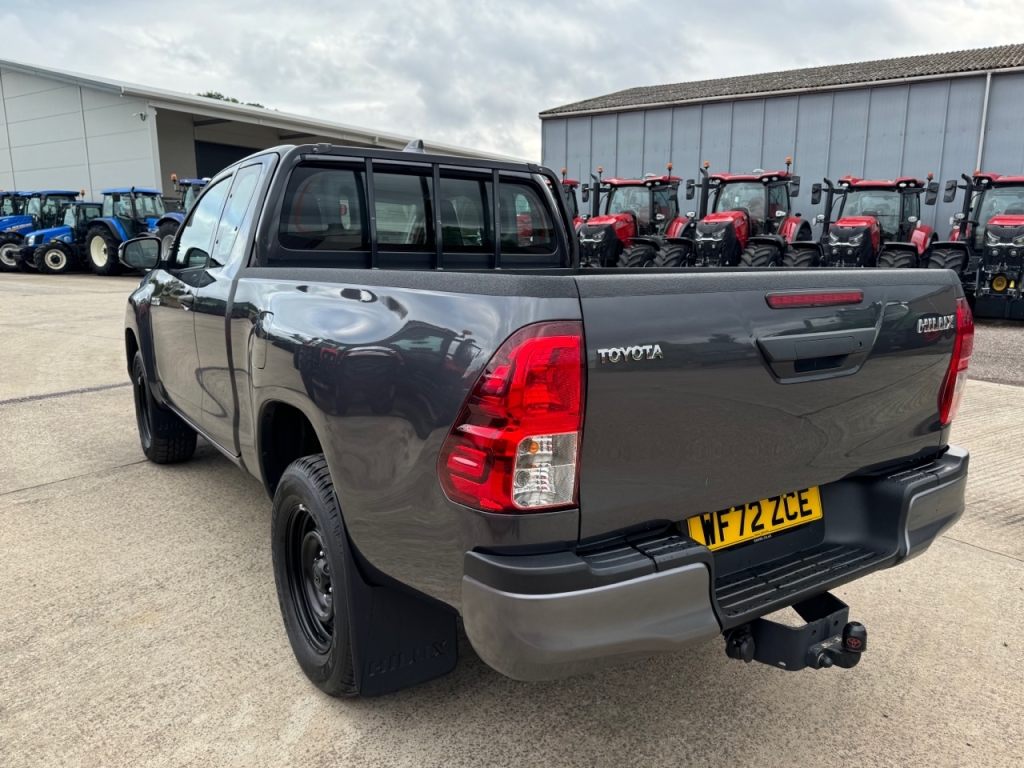 Toyota Hi-Lux Extra cab 2.4 Diesel