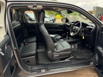 Toyota Hi-Lux Extra cab 2.4 Diesel