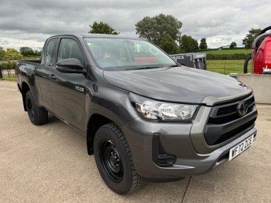 Toyota Hi-Lux Extra cab 2.4 Diesel