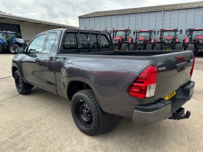 Toyota Hi-Lux Extra cab 2.4 Diesel