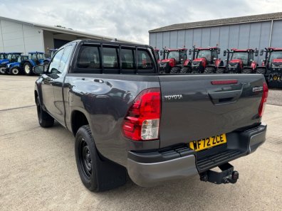 Toyota Hi-Lux Extra cab 2.4 Diesel