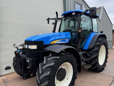 New Holland TM155