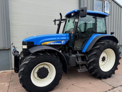 New Holland TM155
