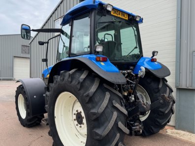 New Holland TM155
