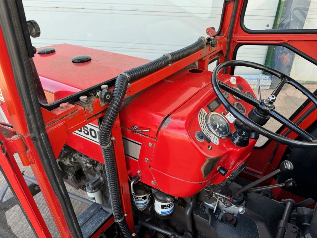 Massey Ferguson 240