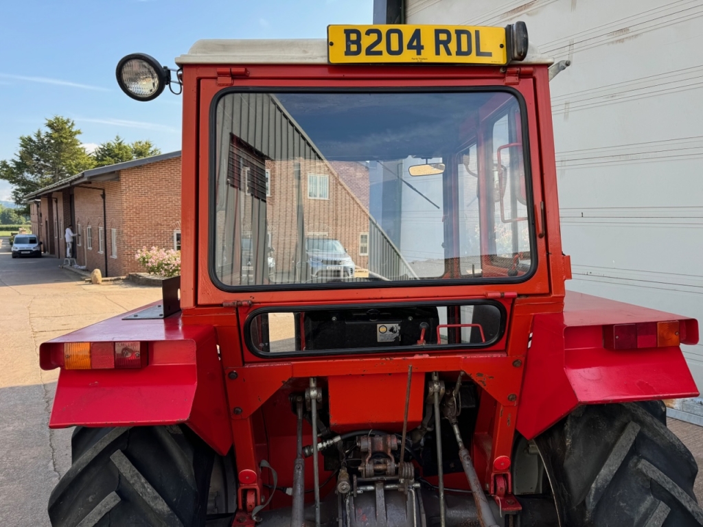 Massey Ferguson 240