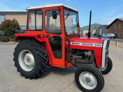 Massey Ferguson 240