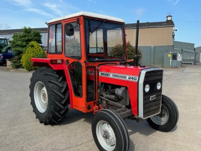Massey Ferguson 240