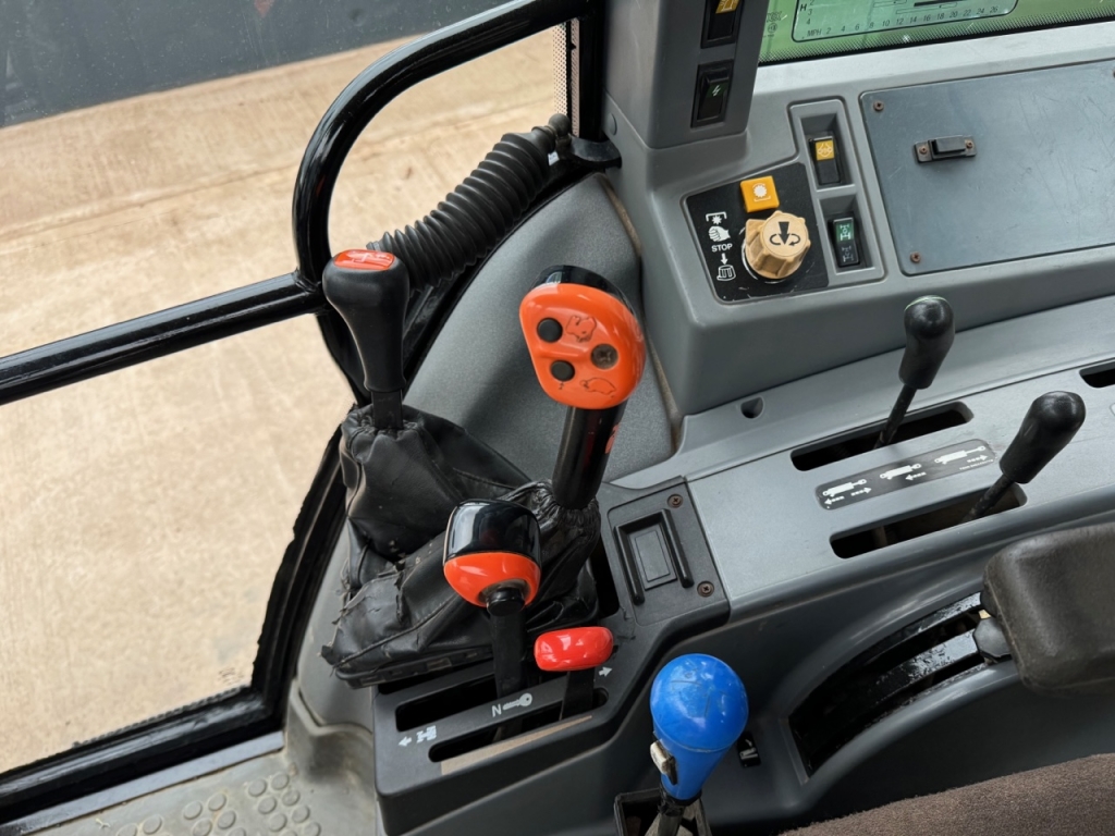New Holland 7740 SL