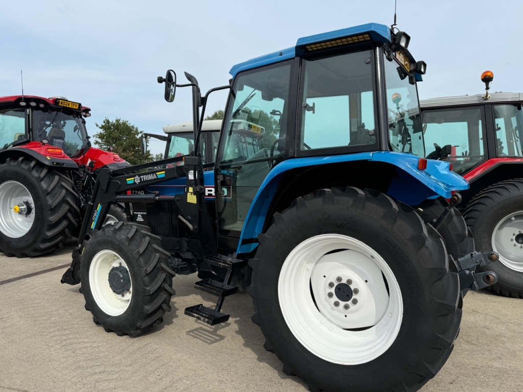 New Holland 7740 SL
