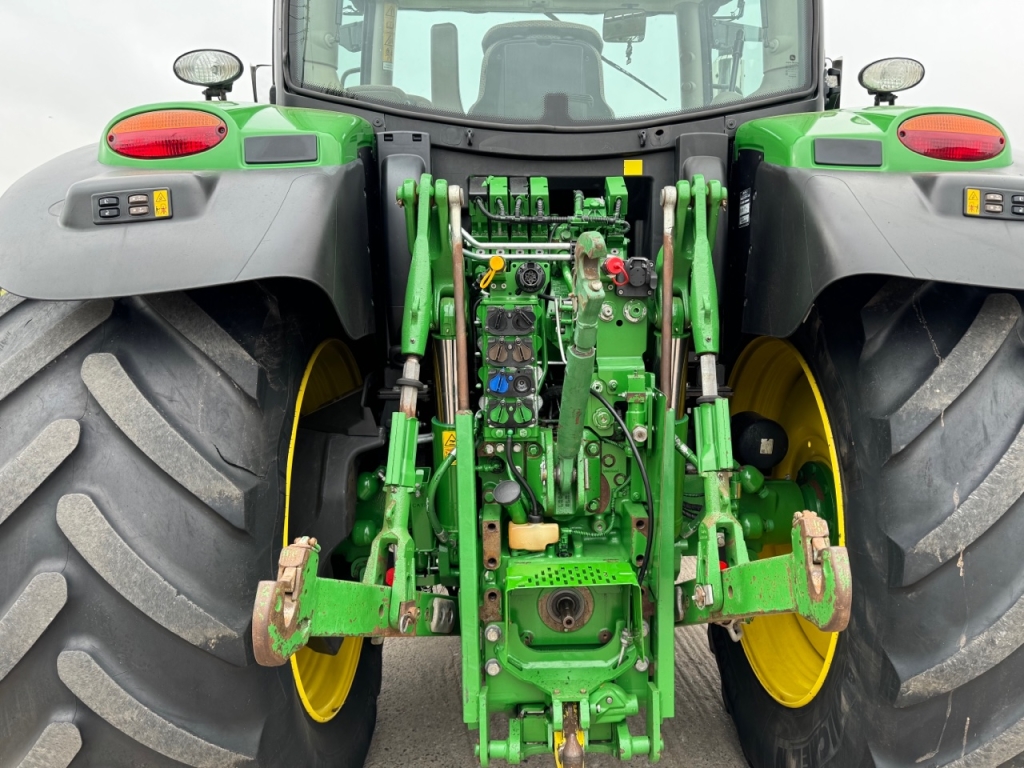 John Deere 6155R