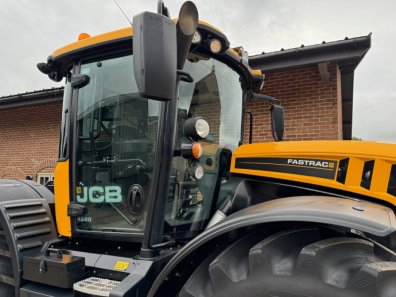 JCB 4220