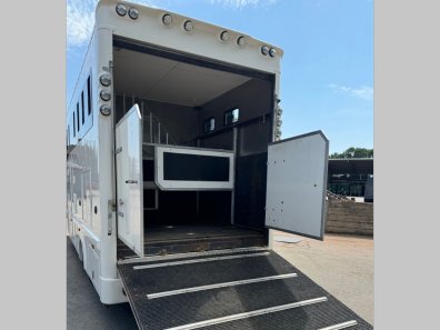DAF LF 7.5 Ton horse lorry