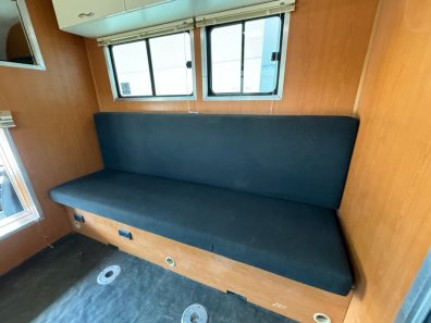 DAF LF 7.5 Ton horse lorry