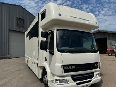 DAF LF 7.5 Ton horse lorry