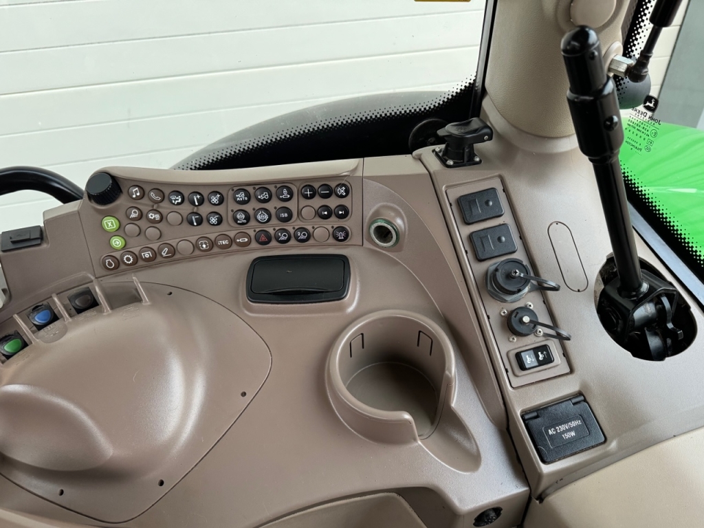 John Deere 6175R