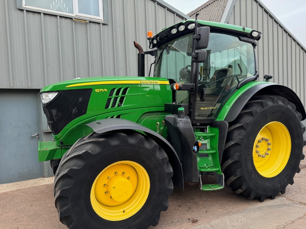 John Deere 6175R