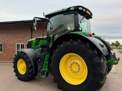 John Deere 6175R