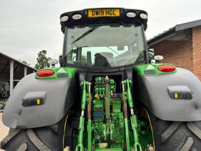 John Deere 6175R