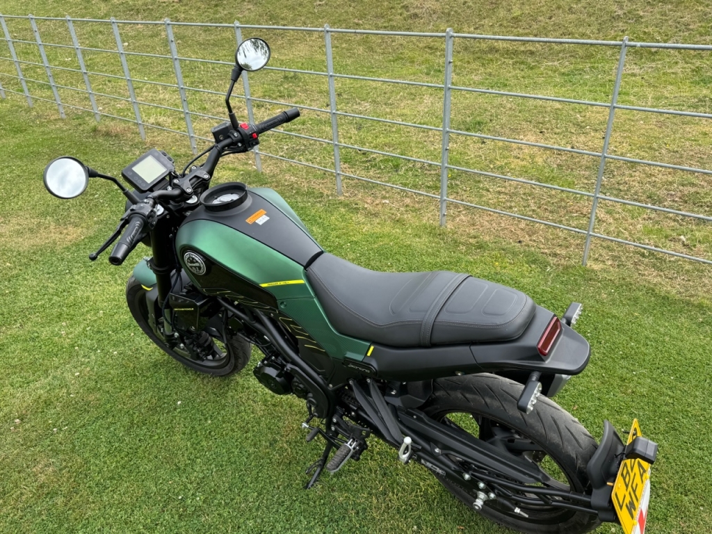Benelli 125 Leoncino