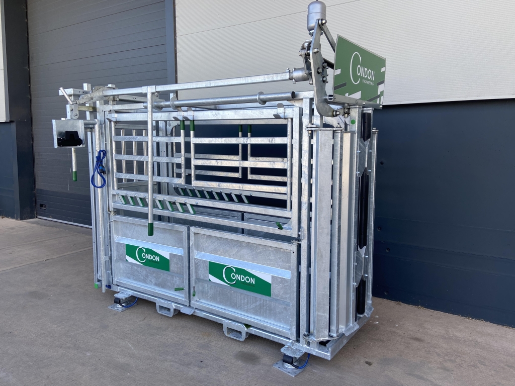 Condon Engineering supreme cattle crush