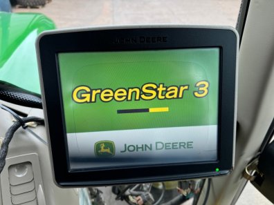 John Deere 7430